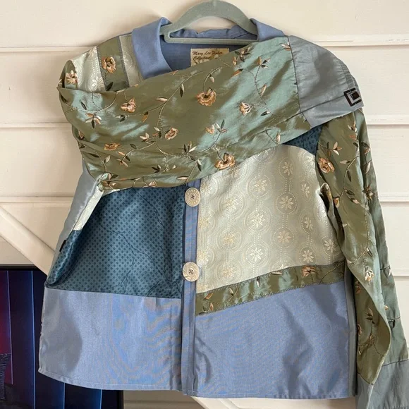 Patchwork Button-Up Jacket - Picture 3 of 4